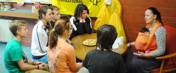 3243-amnesty-ziva-knihovna