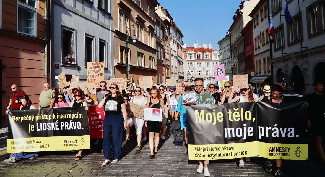 pruvod.jpg © Karolína Žánová